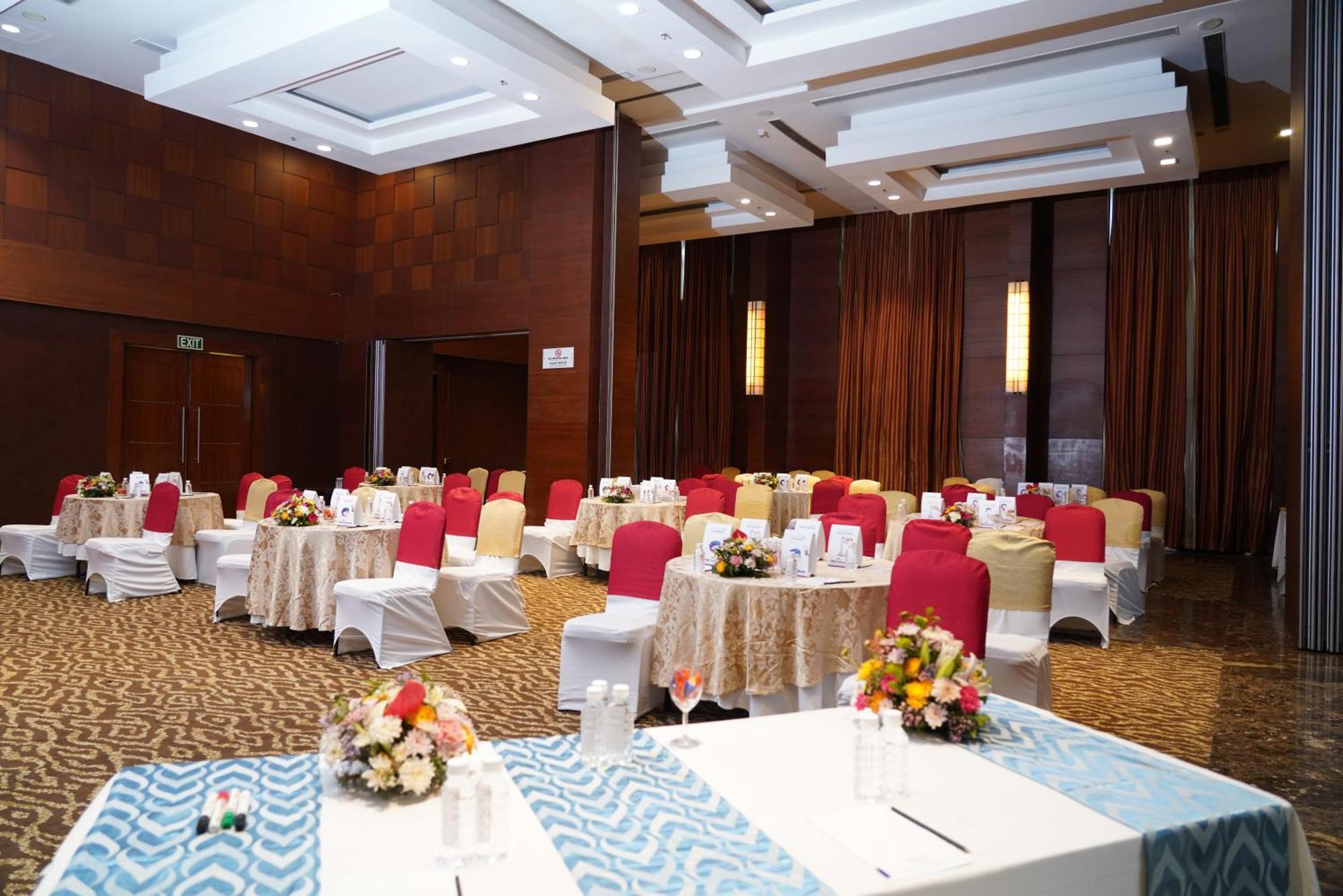 Fortune Select Jp Cosmos, Bengaluru - Member Itc Hotels' Group Bangalore Exterior foto